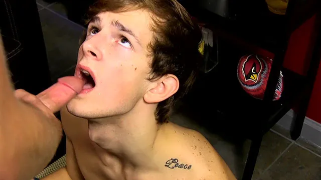Screenshot 12 from College Boys Fucking In Spring Break