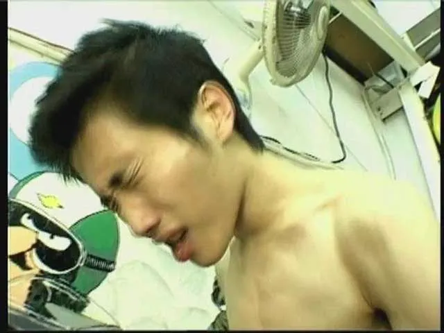 Screenshot 4 from Asian Woman Blowjob Hardcore Hairy Handjob
