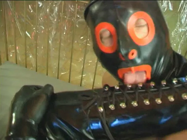 Screenshot 7 from European Woman Blowjob Hardcore Fetish Latex
