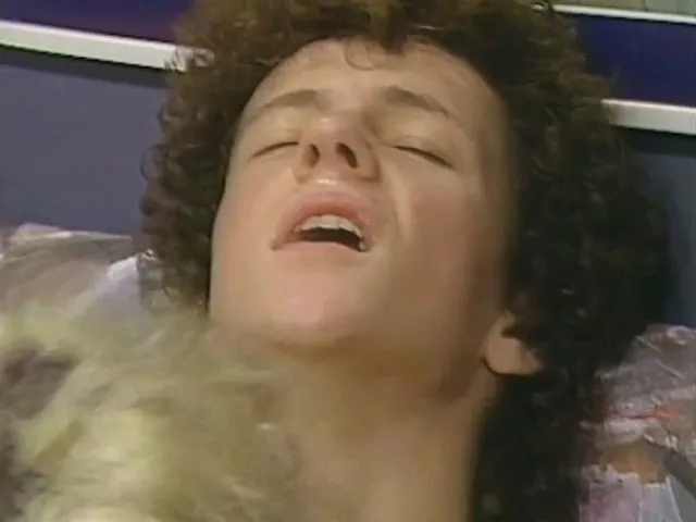 Screenshot 3 from European Woman Blowjob Hardcore Classic Pussy Play
